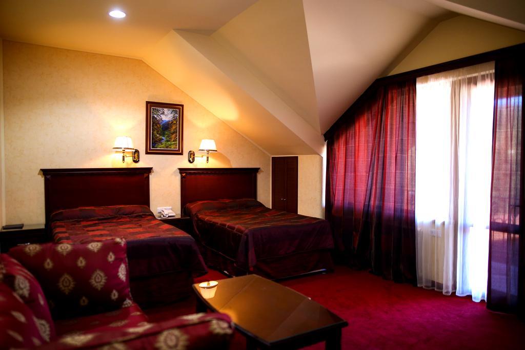 צ'אקאדזור Hostel Jupiter מראה חיצוני תמונה
